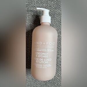 Sand + Fog Vanilla Coconut Liquid Hand Soap 15.7 oz